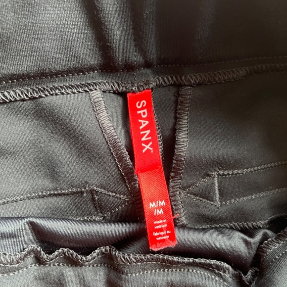 The Perfect Pant, Ankle Backseam Skinny - Picture 5 of 10